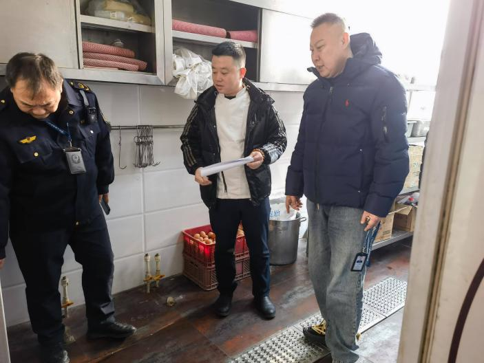 深化节日监管，守护舌尖上的年味——昌图县市场监督管理局全力保障春节餐饮服务安全